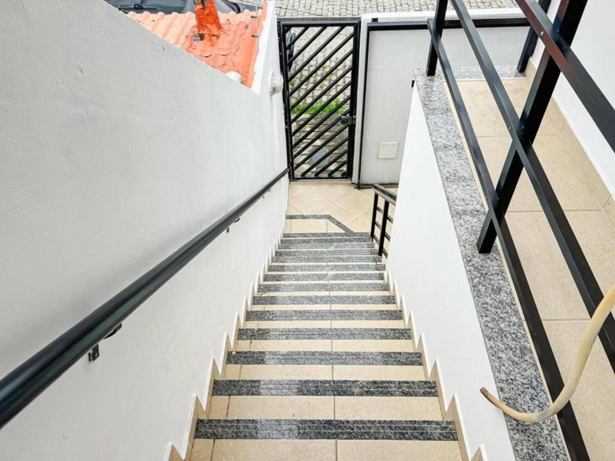 Apartamento Flat Moderno Com Wi-fi E Smart Tv - 3 Min Da Rodoviaria E Proximo A Do Cabo Frio