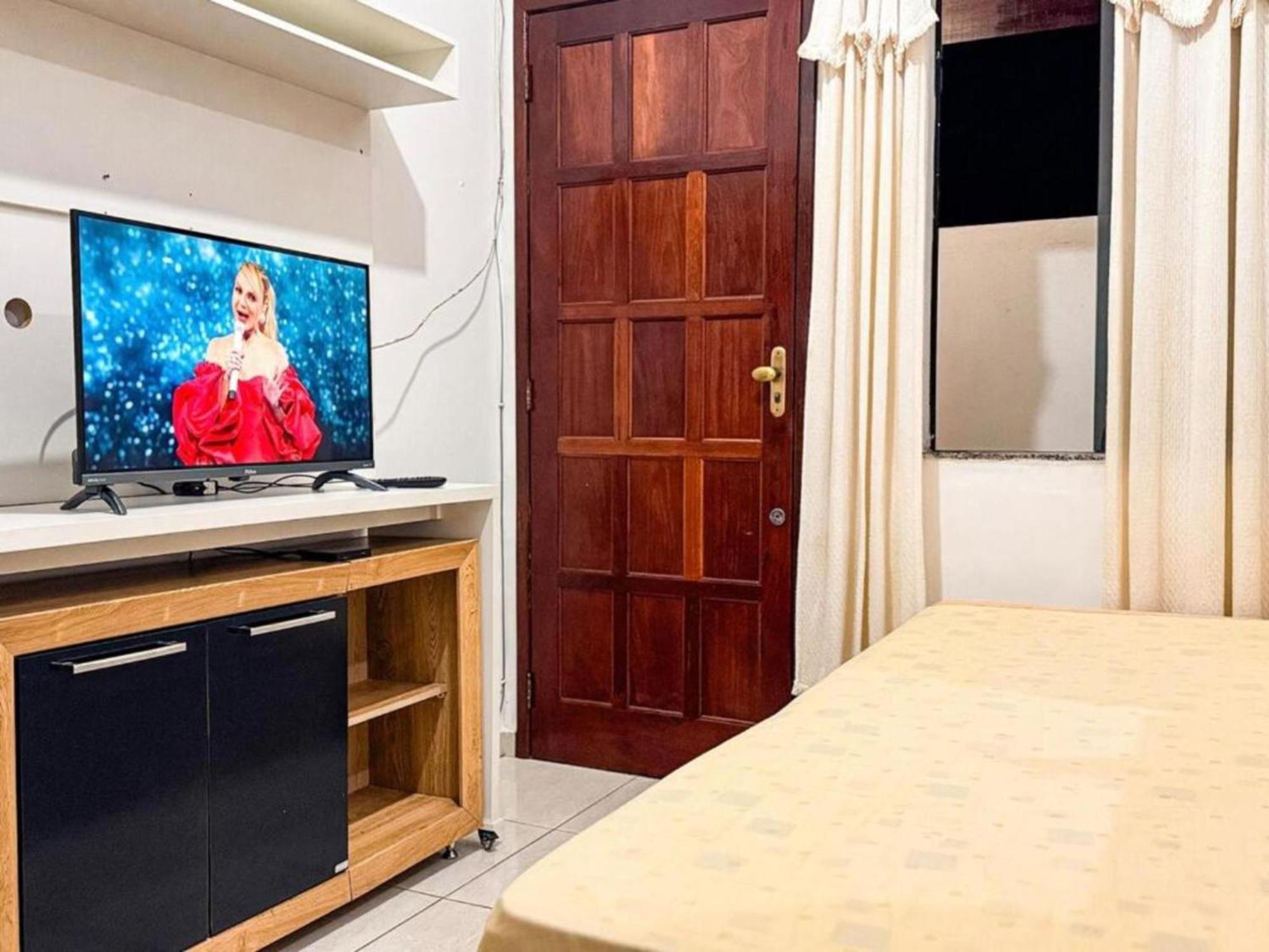 Flat Moderno Com Wi-fi E Smart Tv - 3 Min Da Rodoviaria E Proximo A Do
